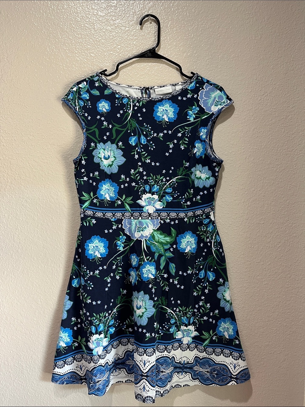 New York & Company Navy Blue Floral Fit & Flare Mini Dress Sz L Summer Chic